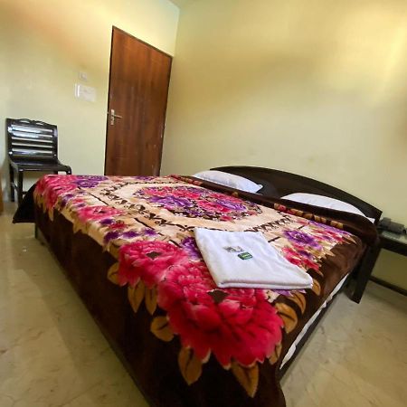 Hotel Govind Palace Rishīkesh Buitenkant foto